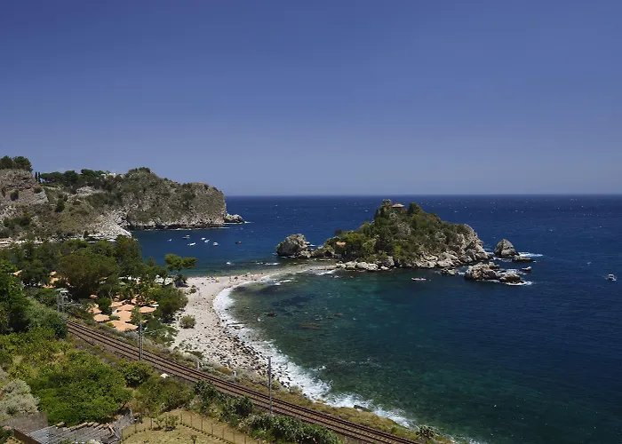 Отель La Таормина